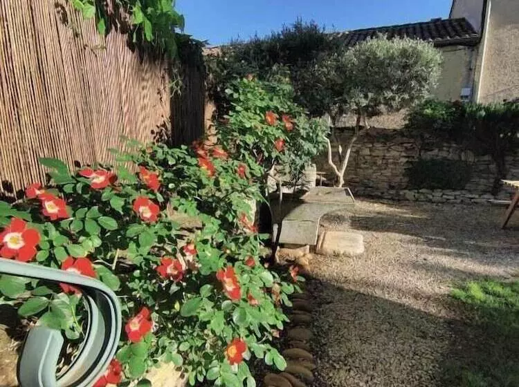 Majatalo Suite Privee Tavel   Le Mas De L Acacia