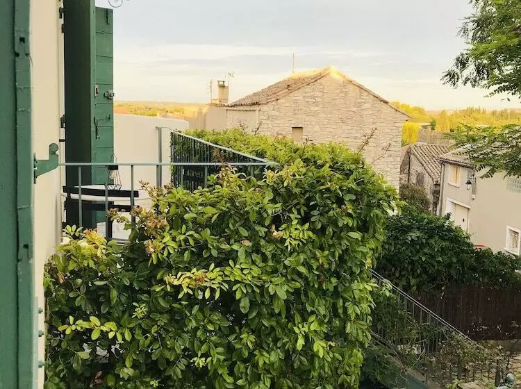 Majatalo Suite Privee Tavel   Le Mas De L Acacia