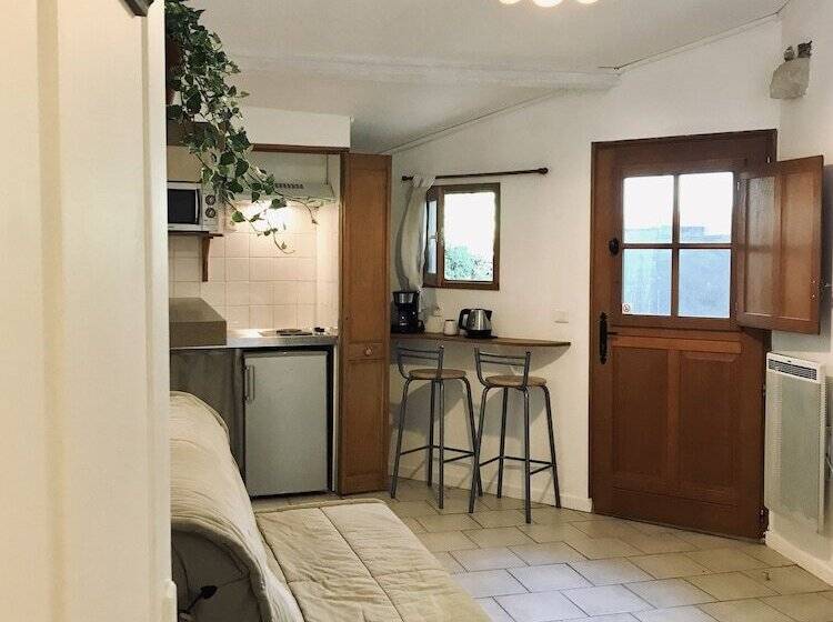 ペンション Suite Privee Tavel Le Mas De L Acacia