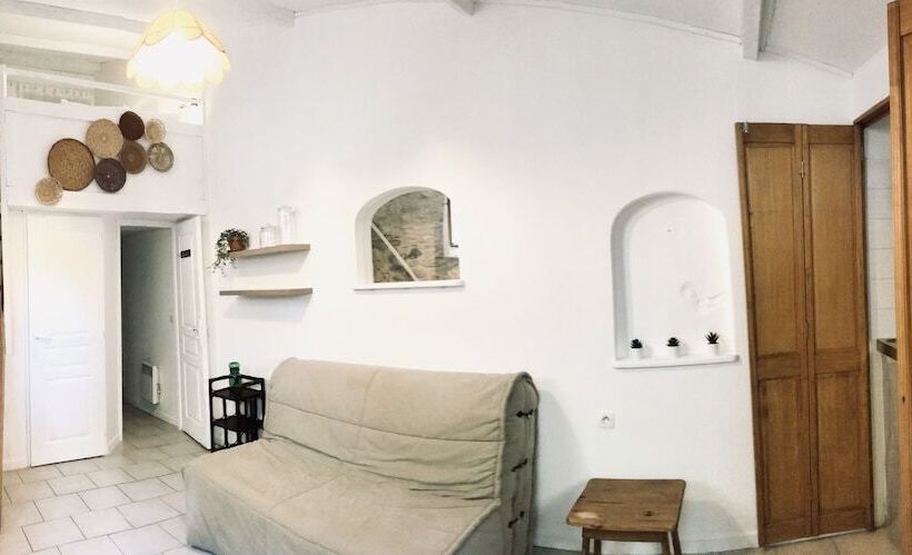 ペンション Suite Privee Tavel Le Mas De L Acacia