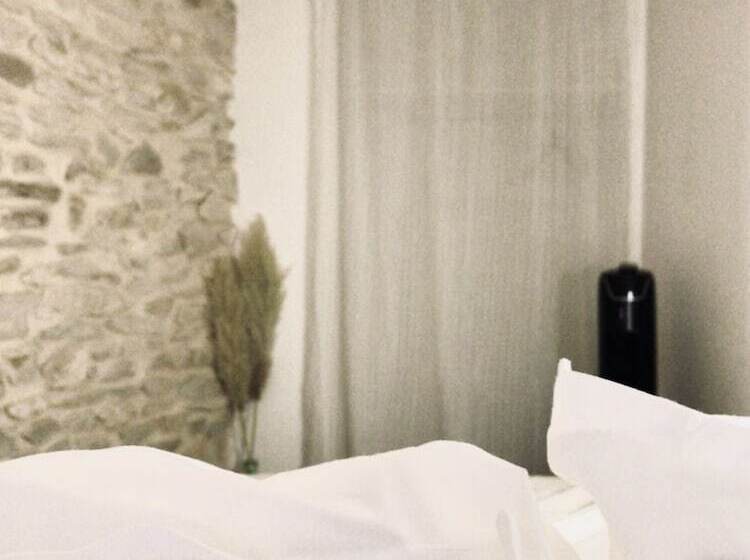 ペンション Suite Privee Tavel Le Mas De L Acacia