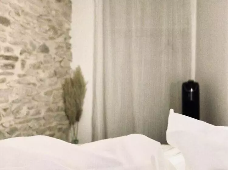 Majatalo Suite Privee Tavel   Le Mas De L Acacia