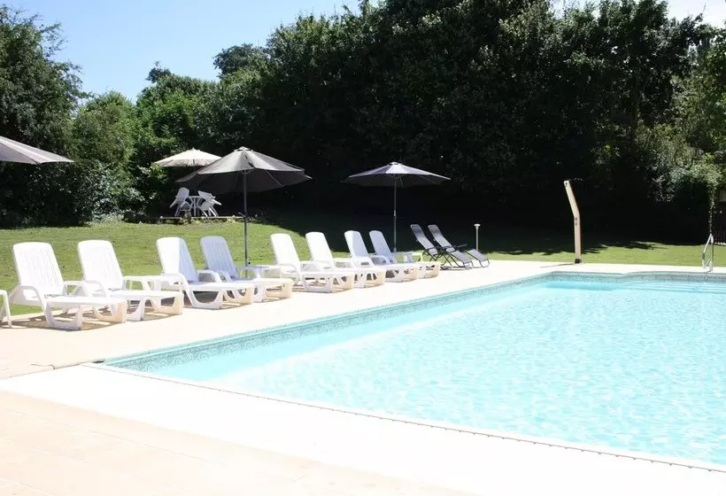 Majatalo Wisteria Gite