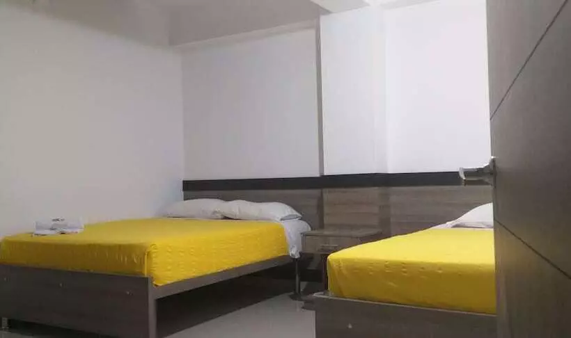 ホテル Ibague Plaza