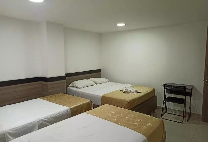 ホテル Ibague Plaza