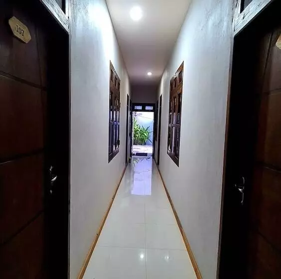 هتل Jerrys Dive Lodge