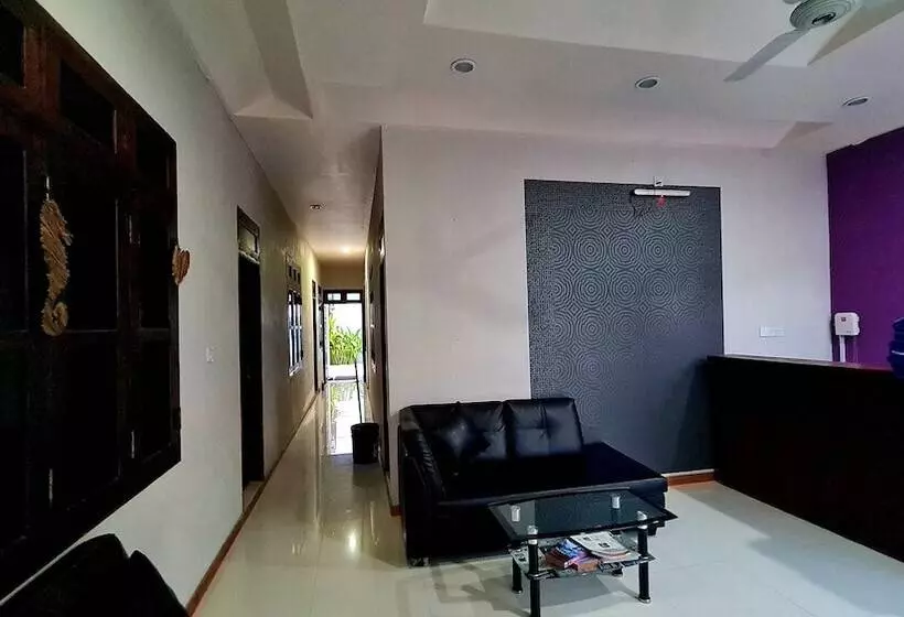 هتل Jerrys Dive Lodge