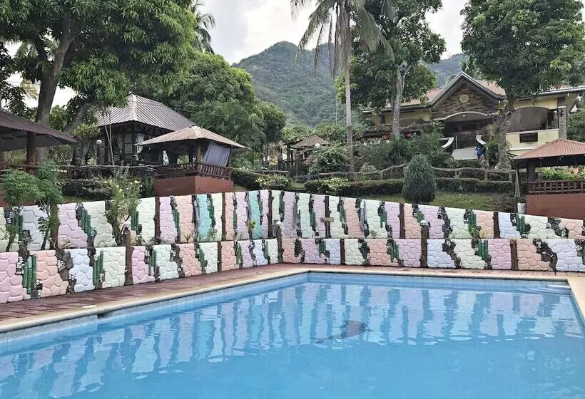 Hotelli Mt. Maculot View Resort