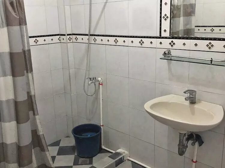 Hotelli Mt. Maculot View Resort