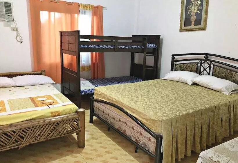 Hotelli Mt. Maculot View Resort