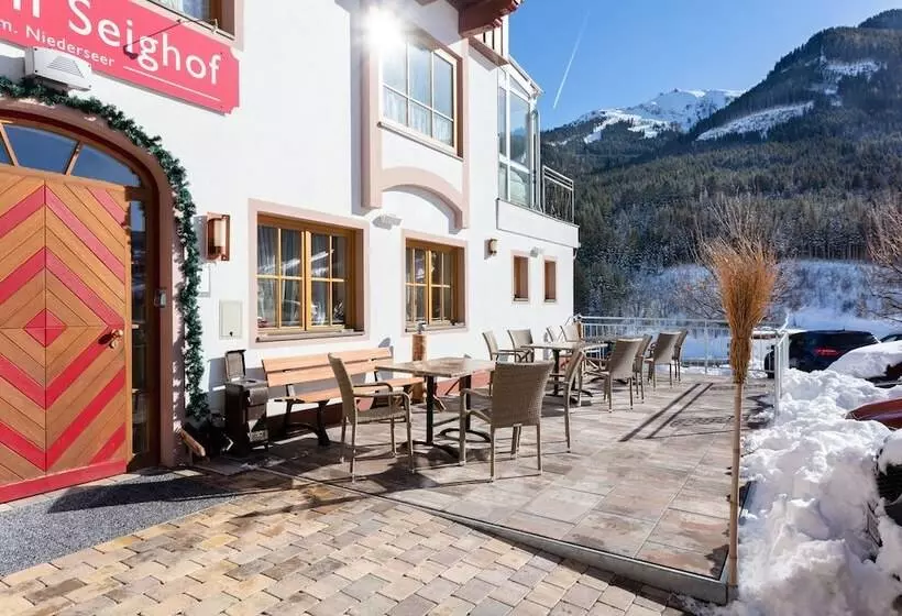 Hotelli Pension Seighof
