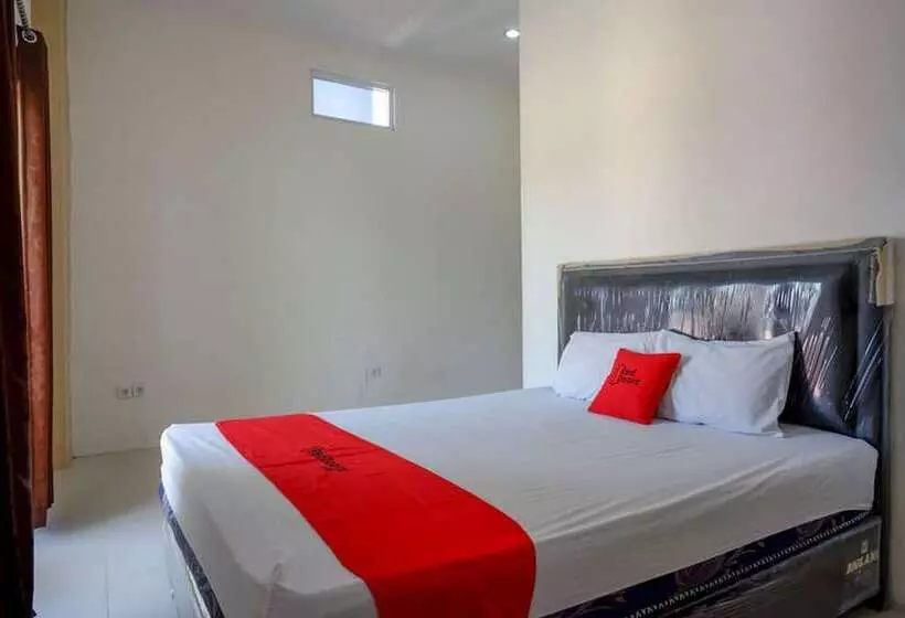 ホテル Reddoorz Near Hartono Mall Solo