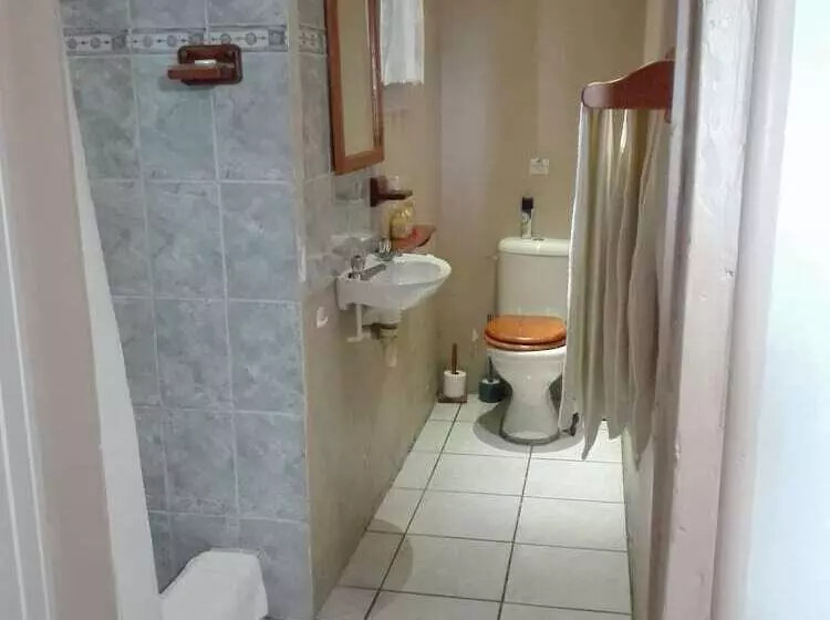 Hotelli Umzimvubu Retreat Guest House