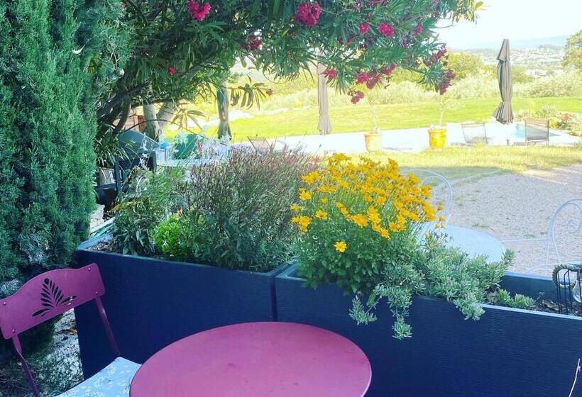 Пансион Terre Luberon