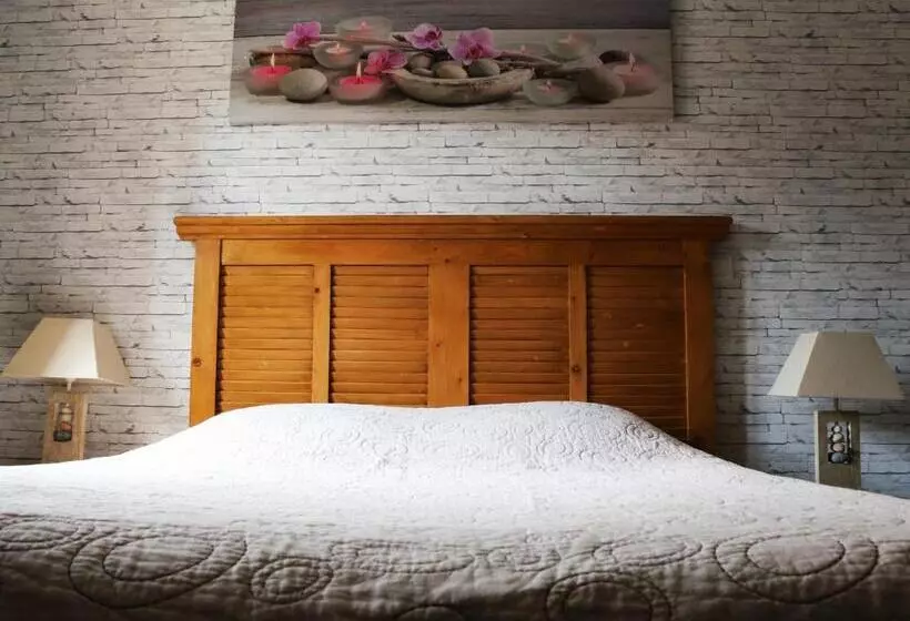 Hotelli Auberge De La Vieille Ferme