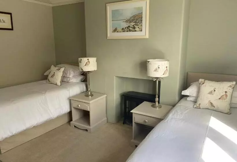 ベッドアンドブレックファースト Burleigh House B And B