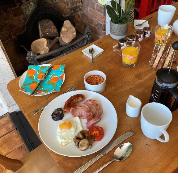 住宿加早餐  Burleigh House B And B