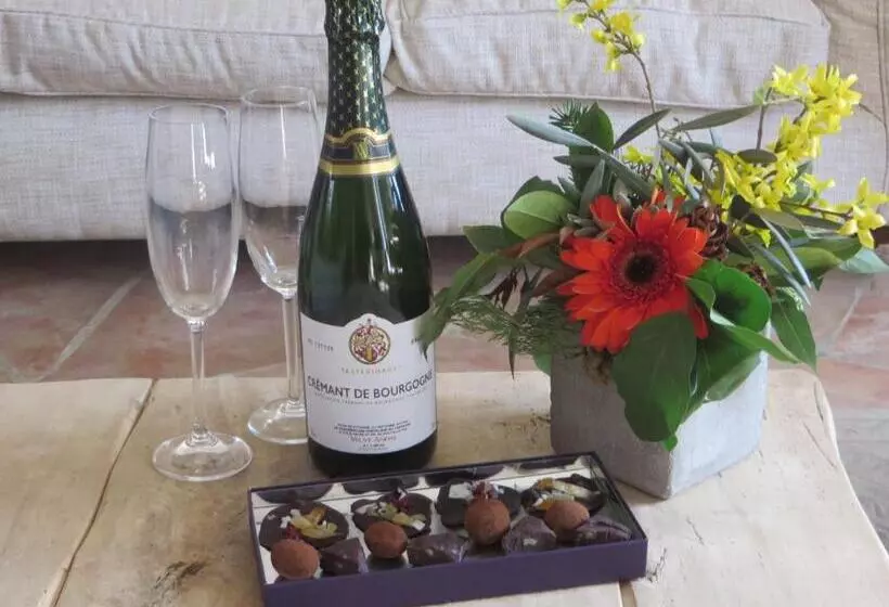 Aamiaismajoitus (B&B) Domaine De L´oiseau