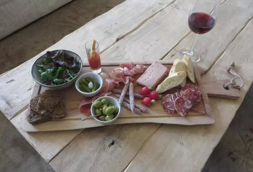 Aamiaismajoitus (B&B) Domaine De L´oiseau