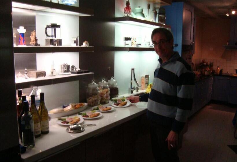 ベッドアンドブレックファースト Troubadour