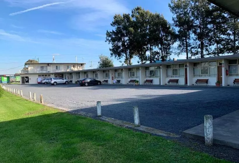 Casey On Princes Motel