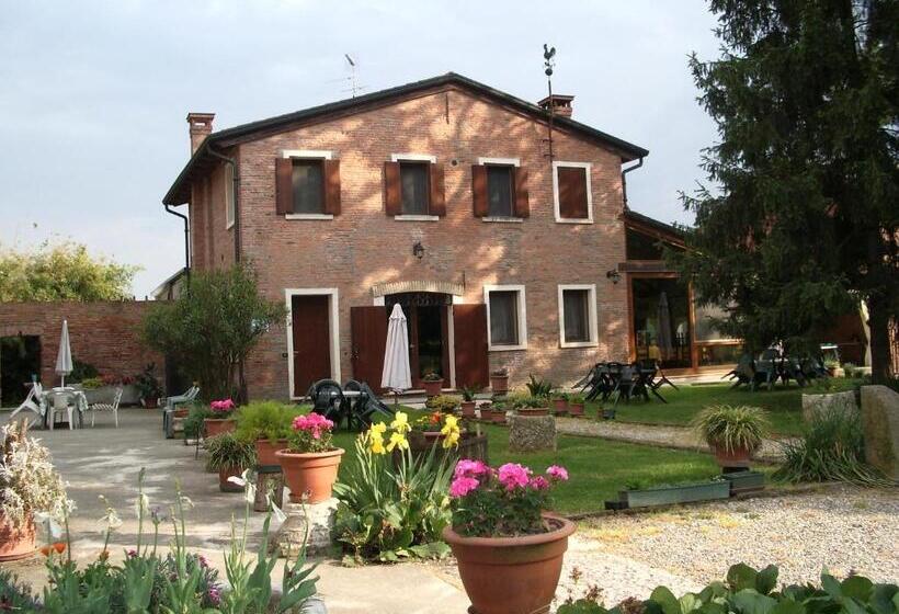 בית מלון כפרי Agriturismo Antica Corte Cason