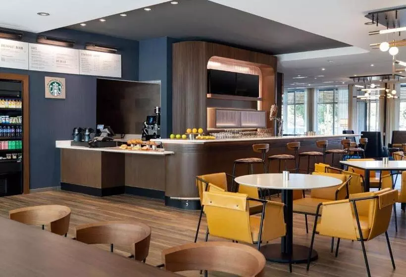 Hotel Courtyard By Marriott Fresno Clovis