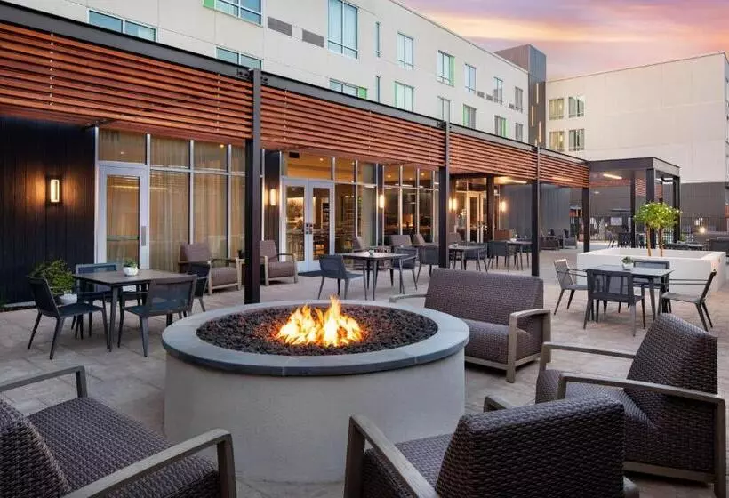 Hotel Courtyard By Marriott Fresno Clovis