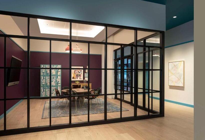 هتل Hyatt Centric Downtown Nashville