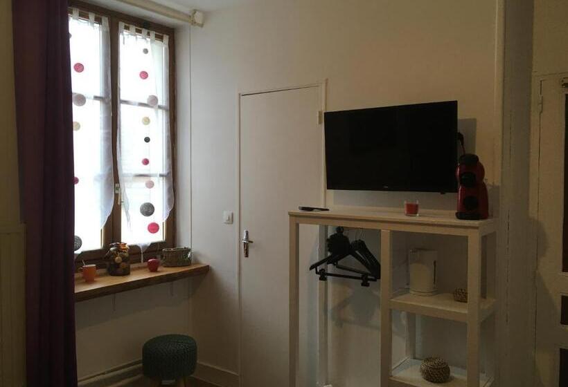 فندق L Auberge Du Lion D Or