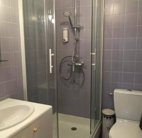 Hotelli L Auberge Du Lion D Or