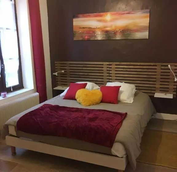 Hotelli L Auberge Du Lion D Or