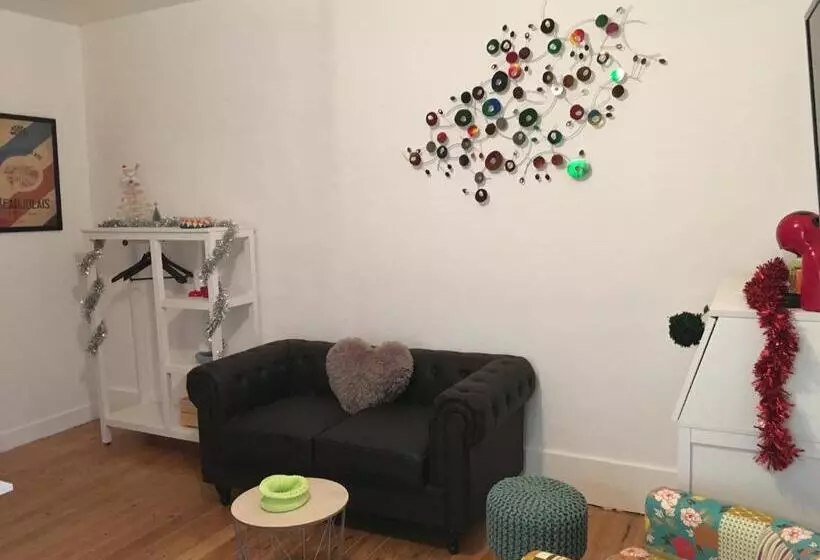 Hotelli L Auberge Du Lion D Or