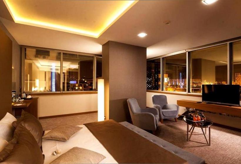 Majura Hotel Business