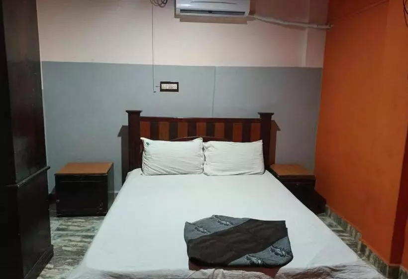 ホテル Nila Lodge