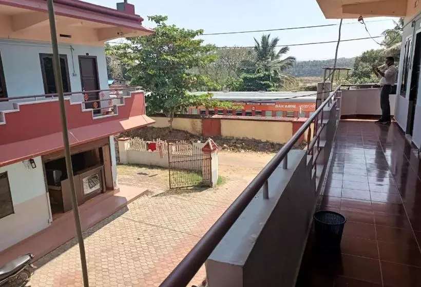 ホテル Nila Lodge
