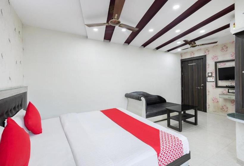 酒店 Oyo 45301  Om Palace