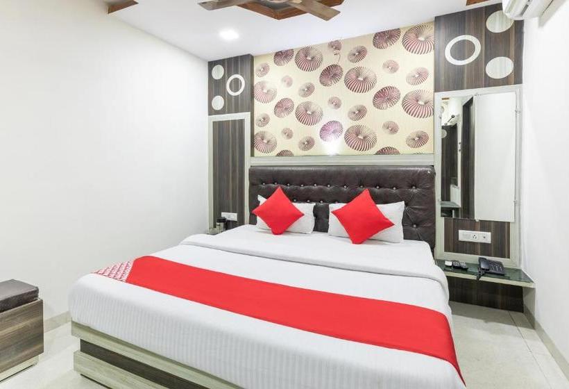 酒店 Oyo 45301  Om Palace