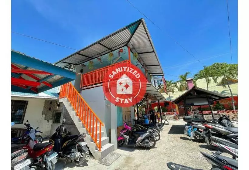 هتل Oyo 795 Tapales Guest House