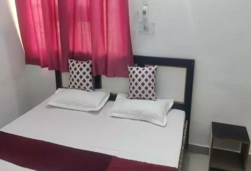 Hotelli Oyo 80763 Tomar Palace