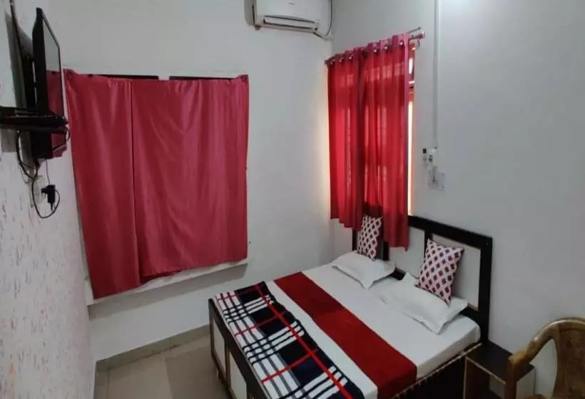 Hotelli Oyo 80763 Tomar Palace