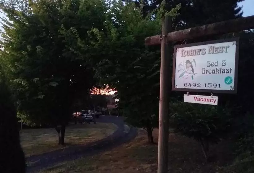 Robin's Nest B&b