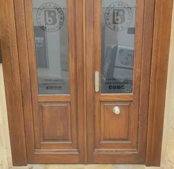 Aamiaismajoitus (B&B) Blanca Boutique Bnb