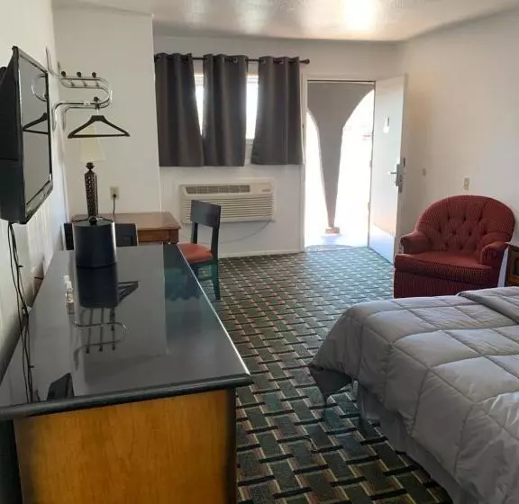 Hotelli Raton’s Peak Inn