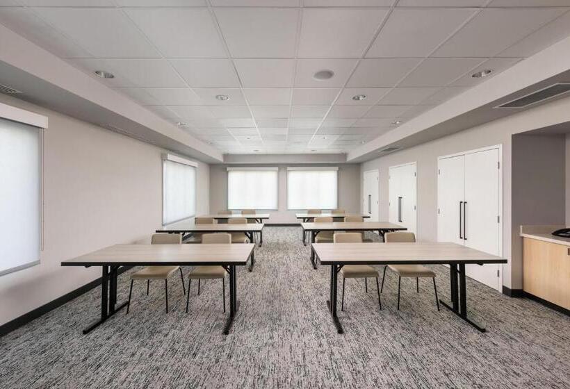 酒店 Towneplace Suites By Marriott West Kelowna