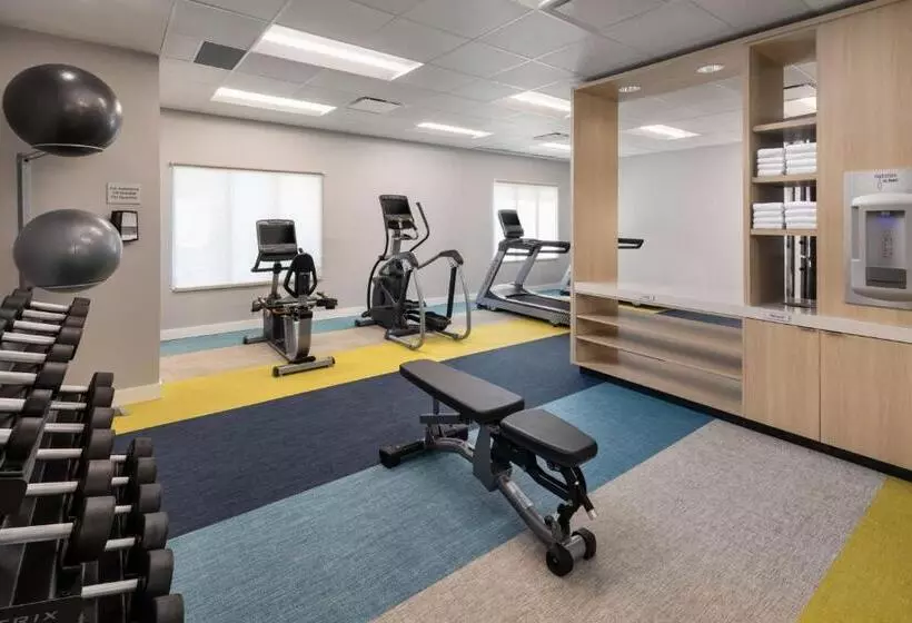 ホテル Towneplace Suites By Marriott West Kelowna