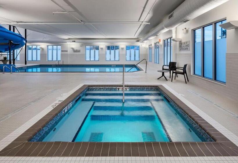 酒店 Towneplace Suites By Marriott West Kelowna