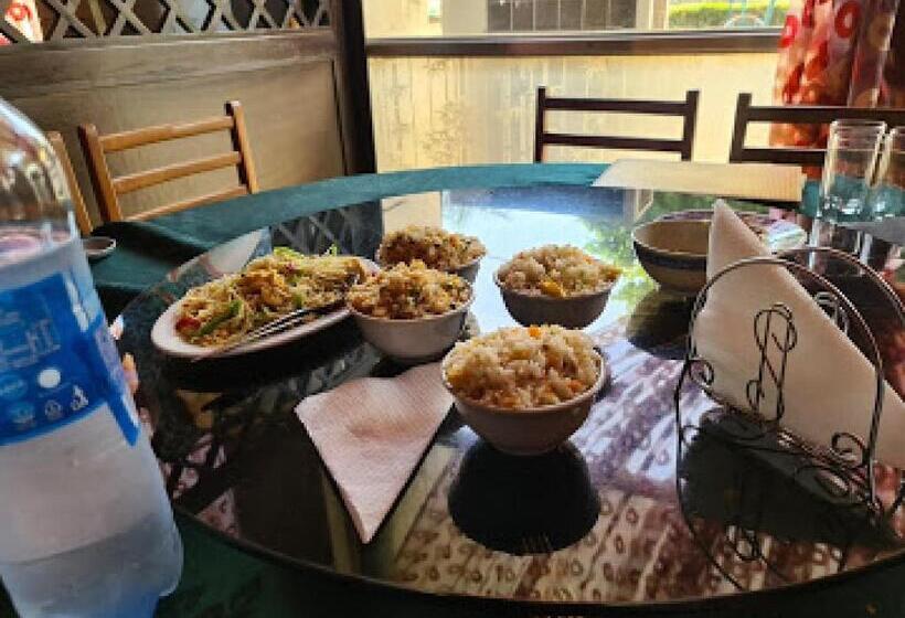 پانسیون Room In Lodge Premier Hotel Apartment