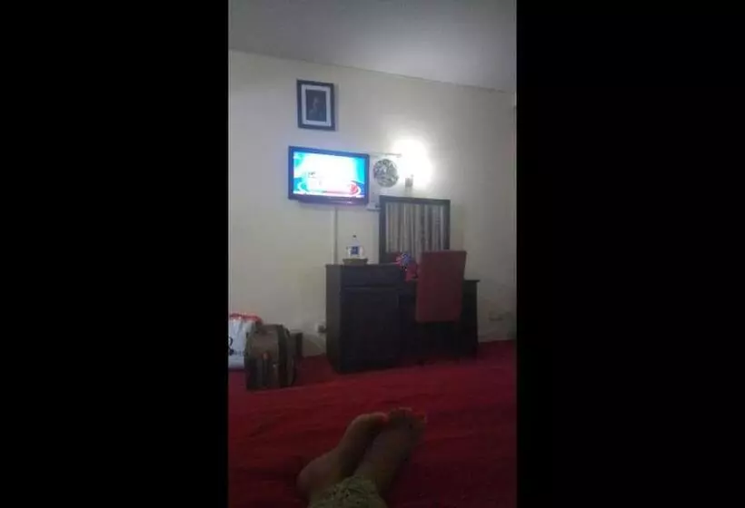 پانسیون Room In Lodge   Premier Hotel Apartment