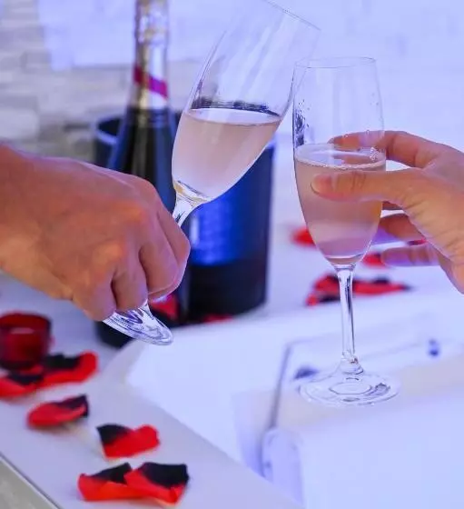 Aamiaismajoitus (B&B) La Bastide Du Rocher Boutique Hôtel & Spa